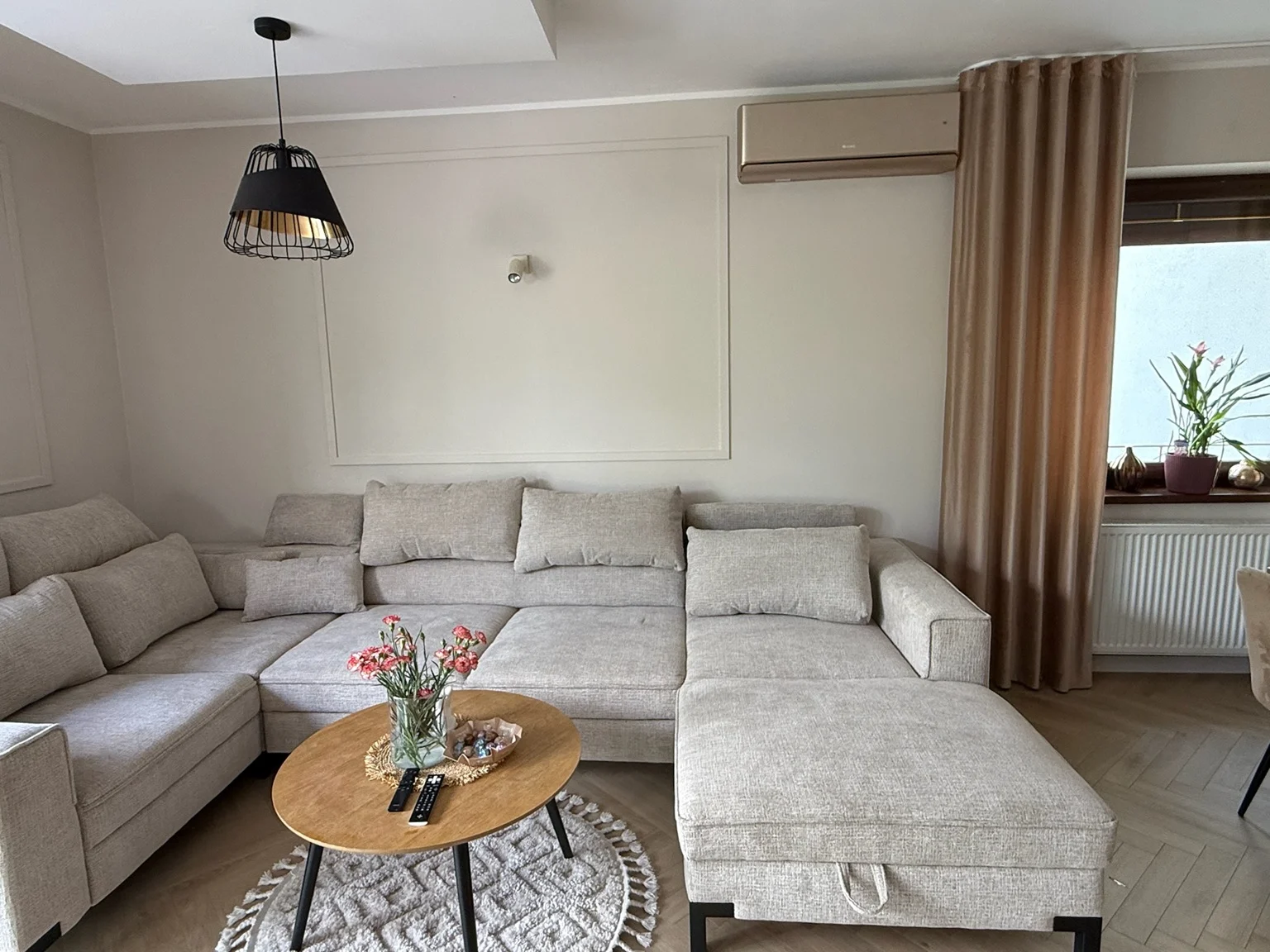 Realizacja — klimatyzacja Gree Airy GOLD w salonie we Wrocławiu